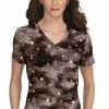 Koi Clearance Women's Leslie Camo Starlette Taupe Print Scrub Top -Havaianas Shop 1 ko 384pr printclearancecsp 650