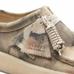 Clarks Men's Wallabee Cup In White Camo 13 Clarks Men's Wallabee Cup In White Camo -Havaianas Shop 26166081 1333 6 1100x