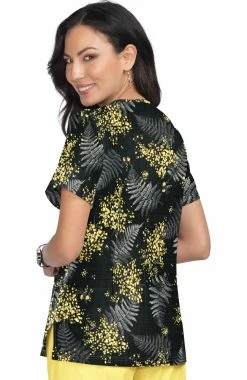 Koi Clearance Women's Lola Baby's Breath Print Scrub Top -Havaianas Shop 2 ko 1027pr printclearance 650