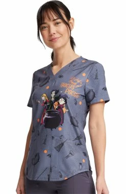 Cherokee Women's Hocus Pocus Print Scrub Top -Havaianas Shop 3 ck tf736 print 650 1