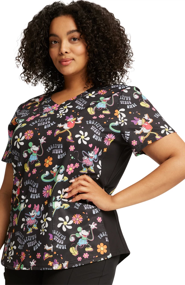 Cherokee Women's Positive Vibes Print Scrub Top 6 Cherokee Women's Positive Vibes Print Scrub Top - Image 4
