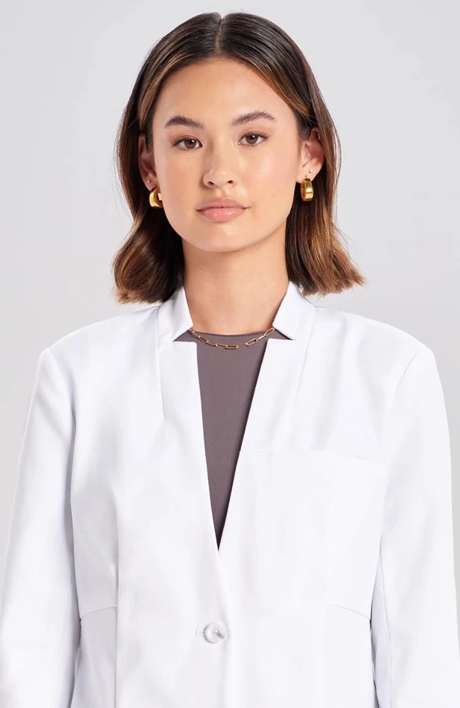 Medelita Women's Anandi Slim Fit Lab Coat 6 Medelita Women's Anandi Slim Fit Lab Coat - Image 4