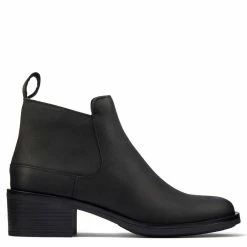 Clarks Women's Memi Zip In Black Leather