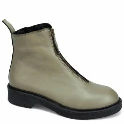 Bueno Women's Gable Boot In Sage Oscar/Antique