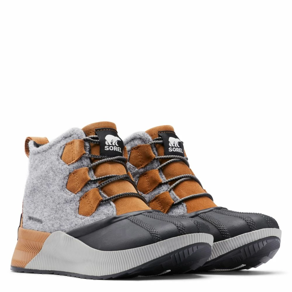 Sorel Women's Out N About III Classic Boot In Camel Brown/Black 4 Sorel Women's Out N About III Classic Boot In Camel Brown/Black - Image 2